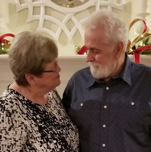 Meet your Posher, Elaine